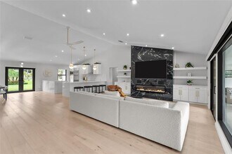 8611 Gullane Ct in West Palm Beach, FL - Building Photo - Building Photo