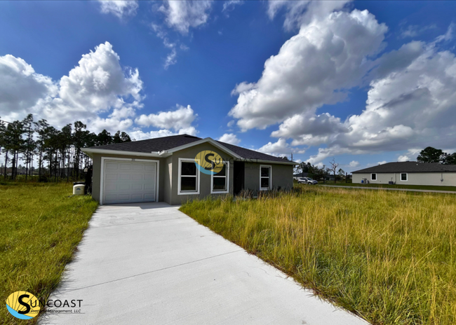 399 Greenbriar Blvd in Lehigh Acres, FL - Building Photo - Building Photo