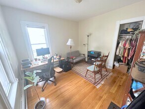 26 Cutter Ave in Somerville, MA - Building Photo - Building Photo