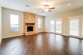 3910 Cedar Valley Dr in Missouri City, TX - Building Photo - Building Photo