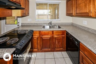 5732 N 41st Ave in Phoenix, AZ - Foto de edificio - Building Photo