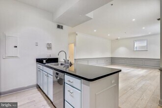 1229 12th St NW-Unit -B5 in Washington, DC - Foto de edificio - Building Photo