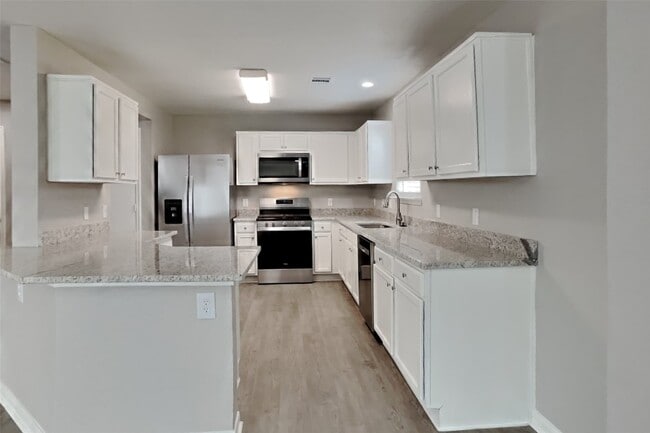 property at 6423 Lily Hollow Ct