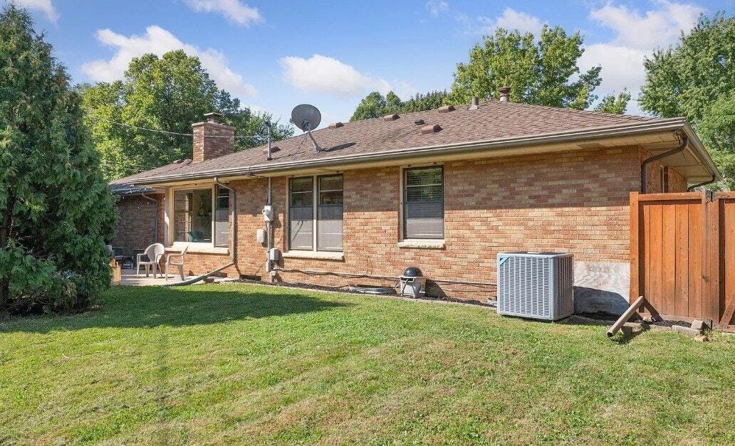 2307 Harding St NE in Minneapolis, MN - Building Photo