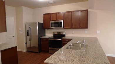 92 Greenfield Dr in Dawsonville, GA - Building Photo - Building Photo