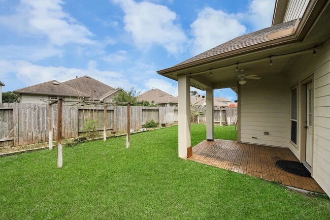 2406 Aura Ct