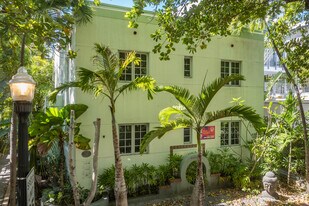 410 Meridian Ave in Miami Beach, FL - Building Photo