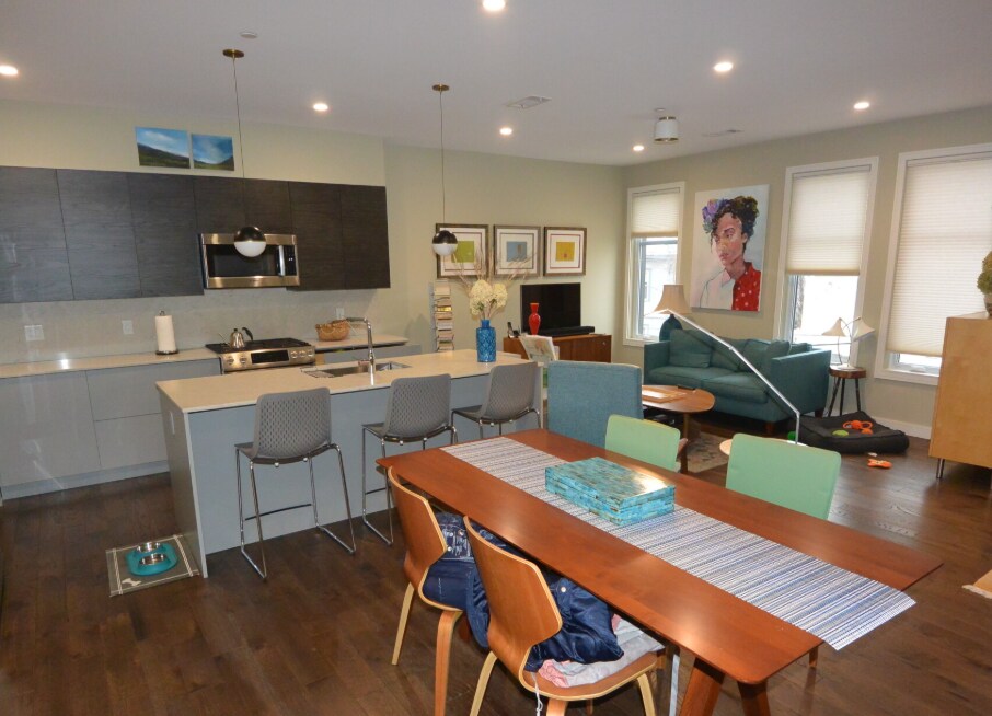 45 Burnett St, Unit 201 in Boston, MA - Building Photo