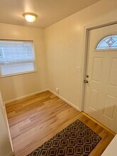 4827 NE Killingsworth St in Portland, OR - Foto de edificio - Building Photo