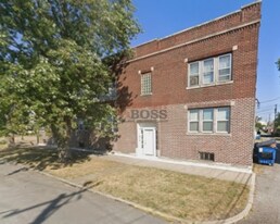 833 E 114th St in Whiting, IN - Building Photo