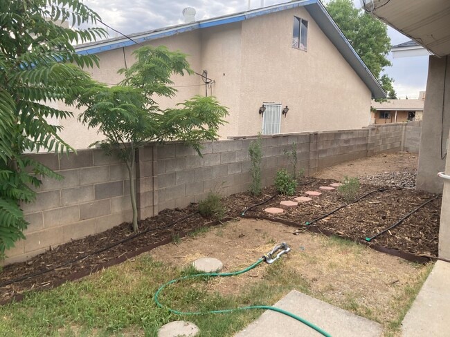 property at 11640 Mocho Pl NE