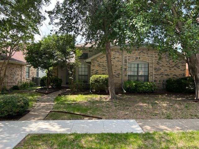 property at 4424 Junction Dr