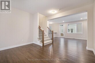 623 Alopex Row in Ottawa, ON - Building Photo - Building Photo