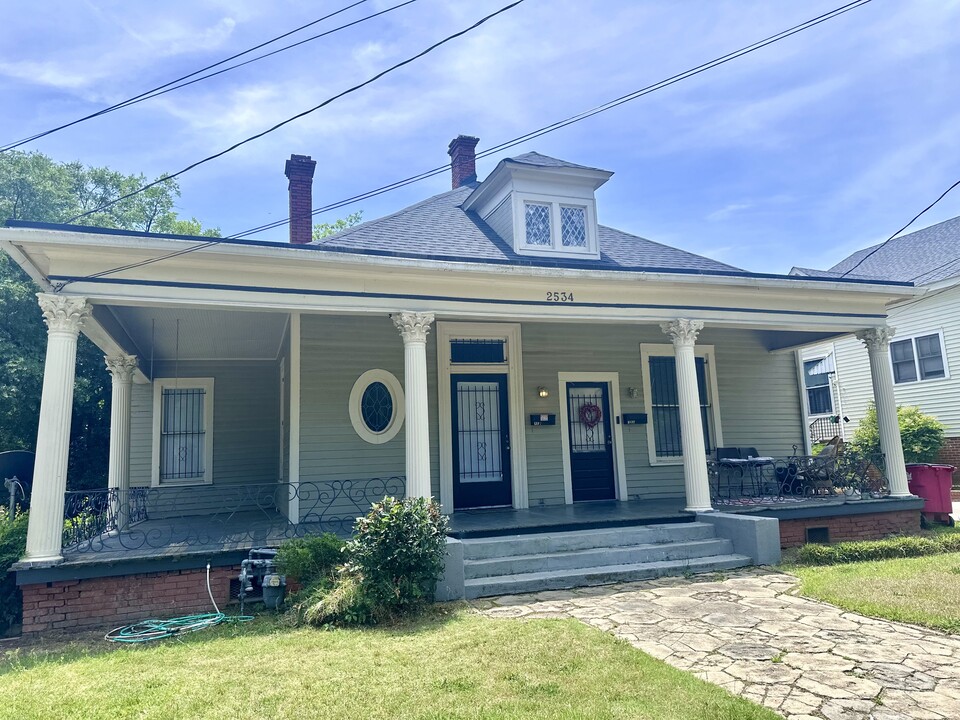 2534 NAPIER AVE, Unit Left in Macon, GA - Foto de edificio