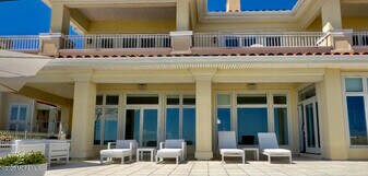 31 Riviera Dr in Long Branch, NJ - Building Photo