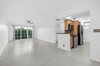 1515 E Broward Blvd, Unit 124 in Fort Lauderdale, FL - Building Photo - Building Photo