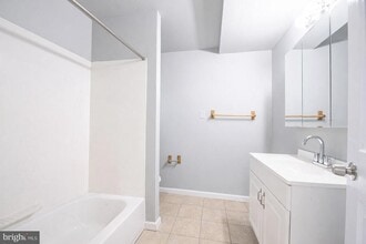 211 Front St in fieldsboro, NJ - Building Photo - Building Photo