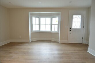 137 Hillside Pl in Eastchester, NY - Building Photo - Building Photo