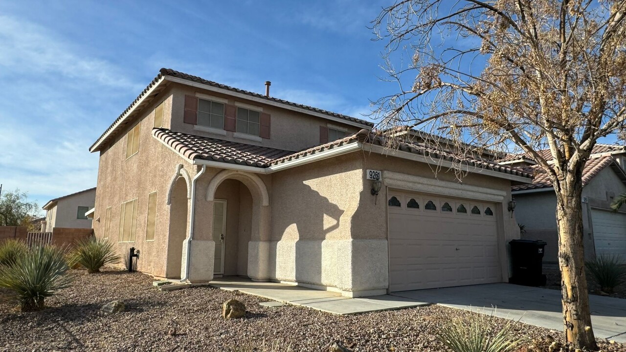 9261 Cloudberry Ct in Las Vegas, NV - Building Photo