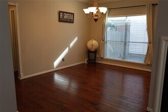 3338 Eagle Ridge Way in Houston, TX - Foto de edificio - Building Photo