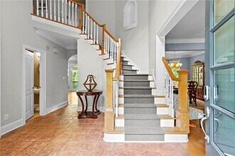 1169 Dawn View Ln NW in Atlanta, GA - Building Photo - Building Photo