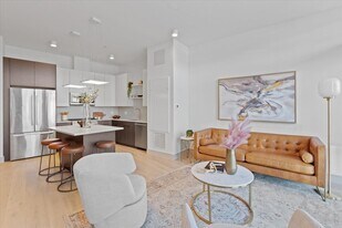 101 North Beacon St, Unit 103 in Watertown, MA - Building Photo