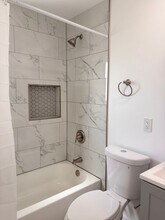 2242 Sea Breeze Dr in San Diego, CA - Building Photo - Building Photo