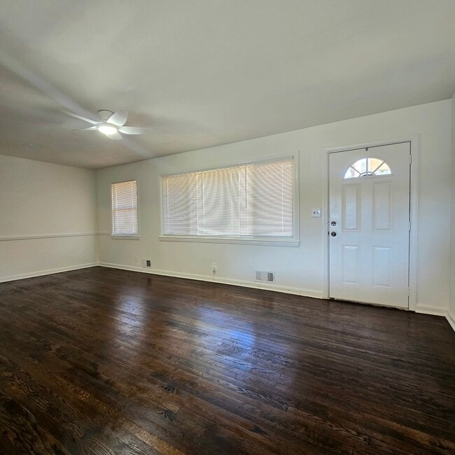 1831 Shepherd Cir SW in Atlanta, GA - Building Photo - Building Photo