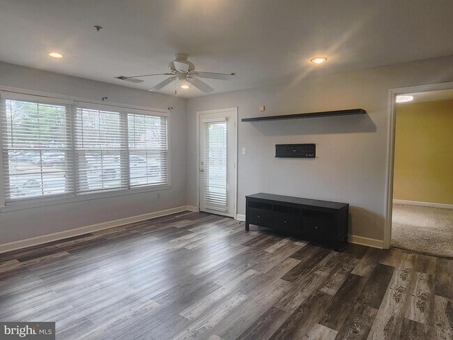 6832 Hayley Ridge Way in Baltimore, MD - Building Photo - Building Photo