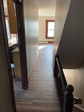463 E Broad St, Unit B in Quakertown, PA - Foto de edificio - Building Photo