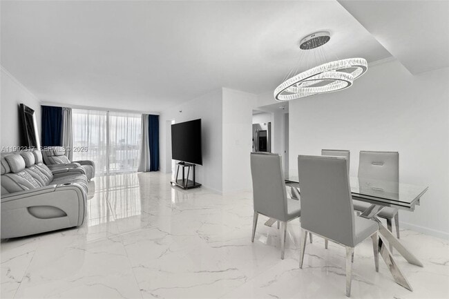 210 174th St, Unit 2112 in Sunny Isles Beach, FL - Building Photo - Building Photo