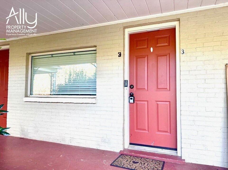 638 Ivy Hill Ln in Charlottesville, VA - Foto de edificio