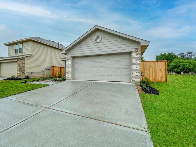 1515 Las Cuevas Dr in Conroe, TX - Building Photo - Building Photo