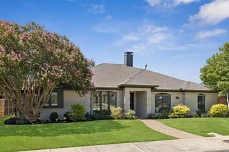 6314 Crested Butte Dr in Dallas, TX - Building Photo - Building Photo