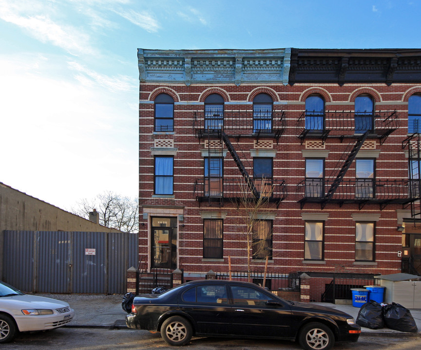 2240 Pacific St in Brooklyn, NY - Building Photo