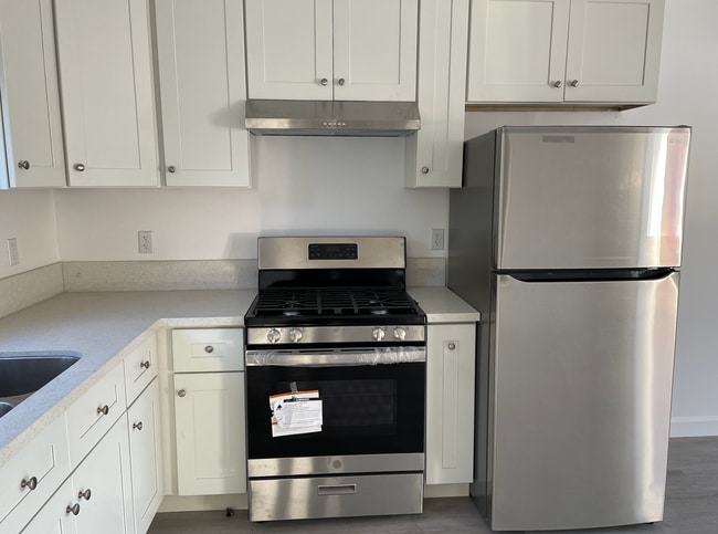 1324 Toberman St in Los Angeles, CA - Building Photo - Building Photo