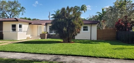 138 NE 109th St in North Miami, FL - Foto de edificio - Building Photo