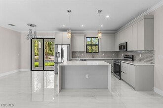 2739 10th Ave SE in Naples, FL - Building Photo - Building Photo