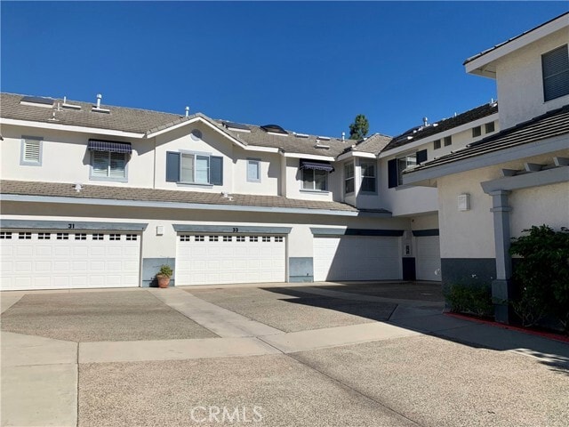 property at 35 Coronado Cay Ln