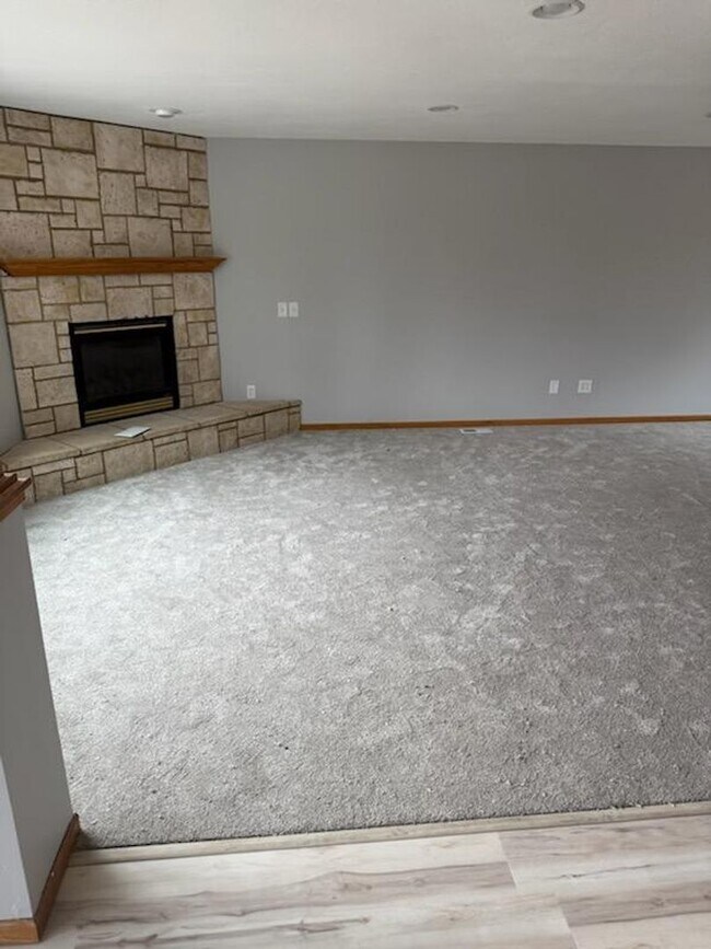 14100 296th Cir NW in Princeton, MN - Building Photo - Building Photo