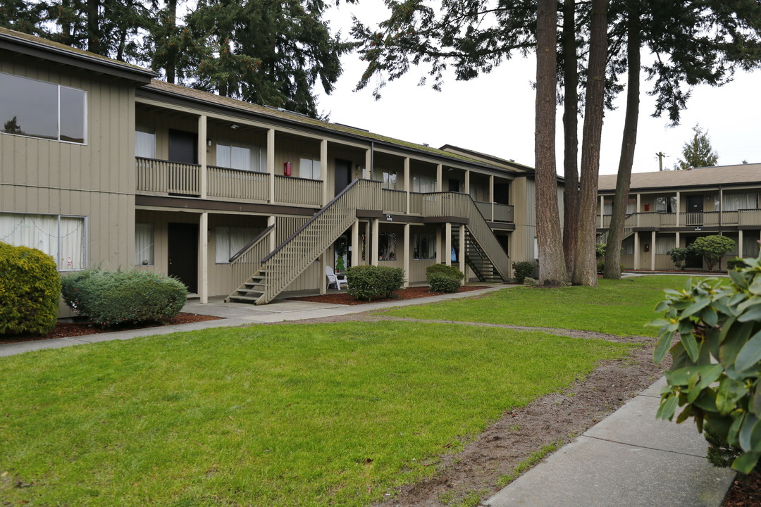 Parkwood Apartments in Tacoma, WA - Building Photo