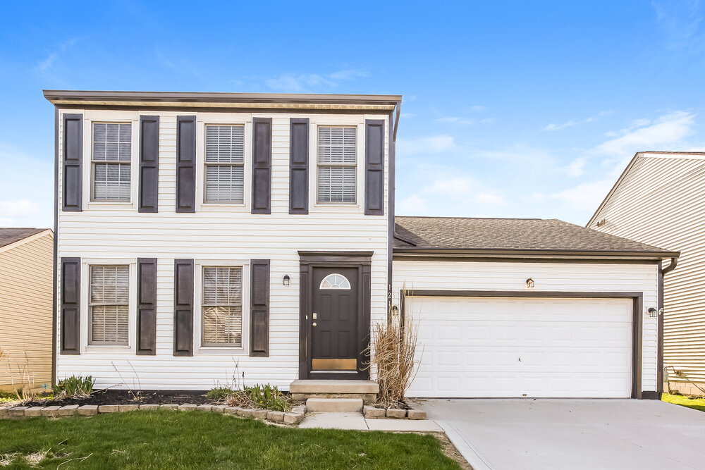 121 Welshmore Dr in Galloway, OH - Building Photo