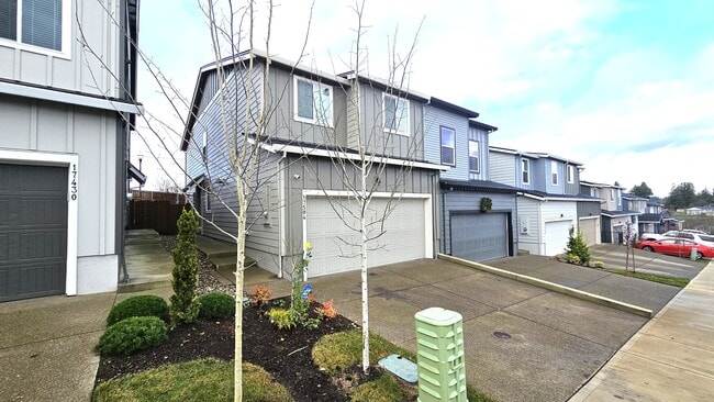 17504 NW 10th Pl in Ridgefield, WA - Foto de edificio - Building Photo