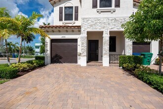 24720 SW 119th Pl in Homestead, FL - Building Photo - Building Photo