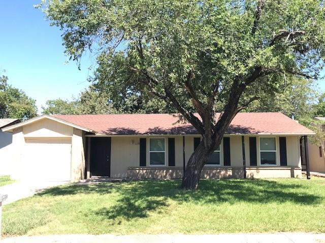 13309 Concord Cir in Balch Springs, TX - Foto de edificio - Building Photo