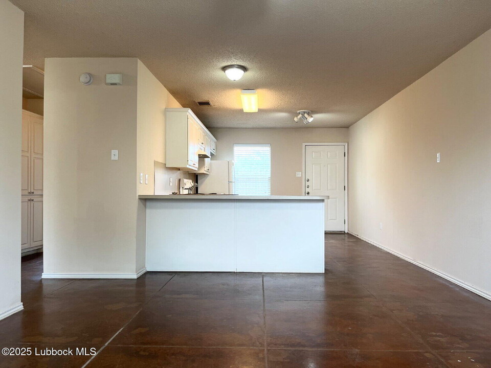 2401 73rd St in Lubbock, TX - Building Photo