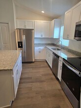 145 Palmwood Dr in Palm Coast, FL - Building Photo - Building Photo
