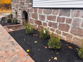 263 S Mountain Rd in New City, NY - Building Photo - Building Photo