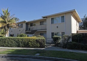 1747 W Sumac Ln in Anaheim, CA - Building Photo