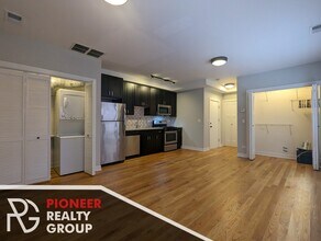 4628 N Leavitt St, Unit 3 in Chicago, IL - Foto de edificio - Building Photo